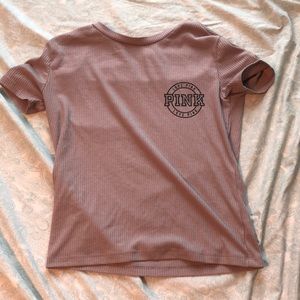 cropped victoria’s secret pink tee.